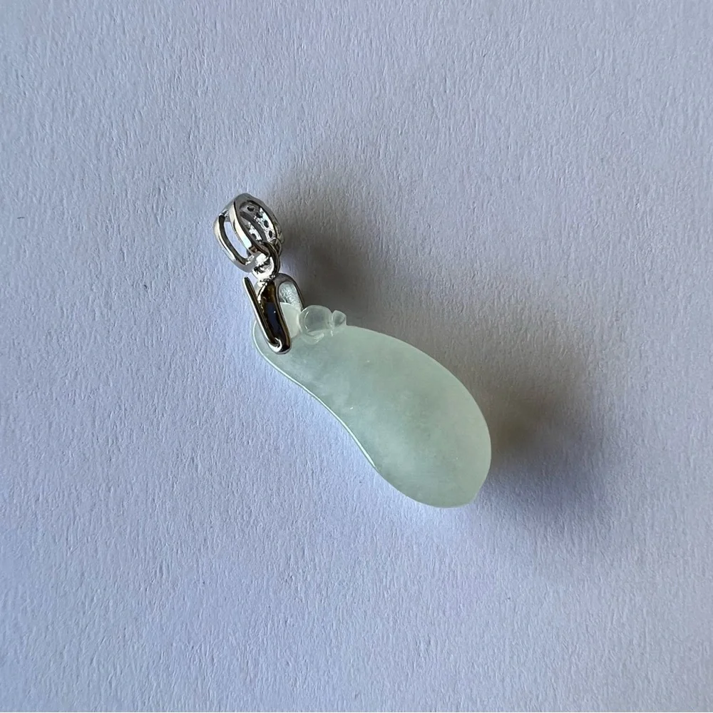 💚Mini Jade Squash Pendant (authentic)